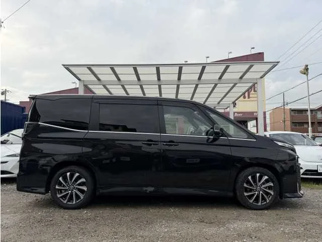 Toyota VOXY 2023 — миниатюра 5