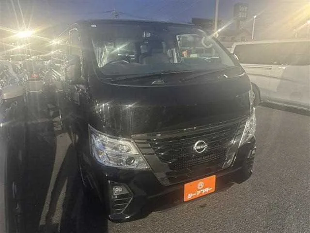 Nissan Caravan Van 2023 — фото 1, купить с доставкой в Москву