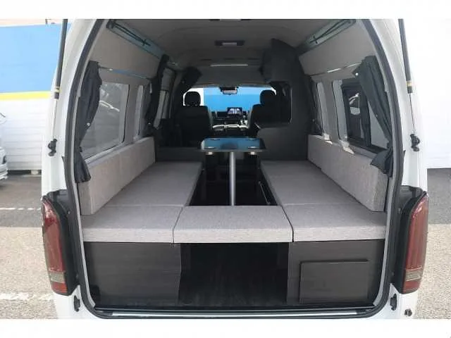 Toyota Hiace Van 2022 — миниатюра 2