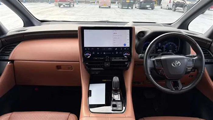 Toyota Vellfire Z 2024 — миниатюра 5