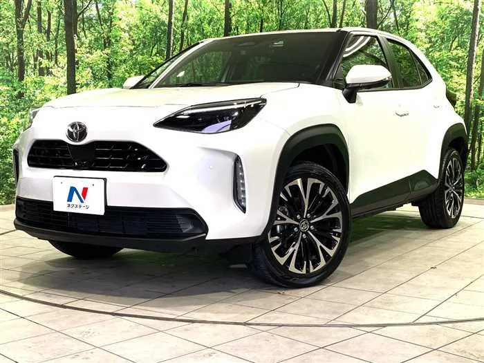 Toyota Yaris Cross 2025 — фото 1, купить с доставкой в Москву