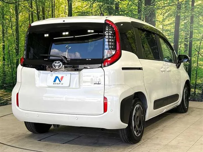 Toyota Sienta 2024 — миниатюра 4
