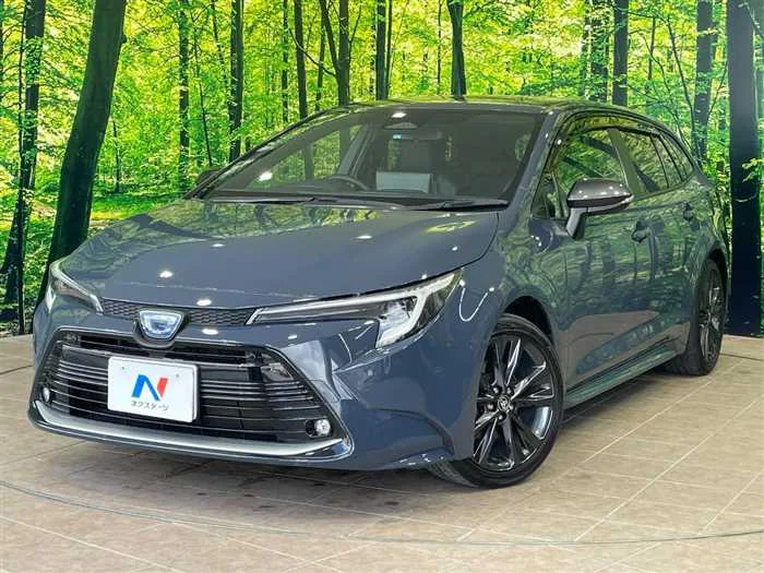 Toyota Corolla Sedan 2023 — фото 1, купить с доставкой в Москву