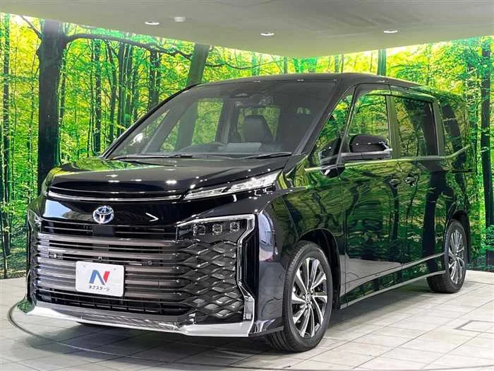 Toyota Voxy 2023 — миниатюра 5