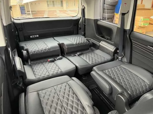Mitsubishi Delica D:5 2026 — миниатюра 5