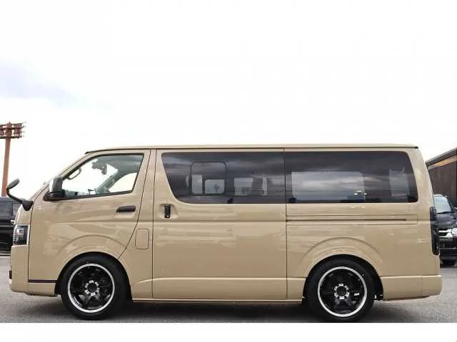 Toyota Hiace Van 2024 — миниатюра 3