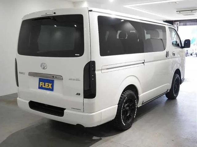 Toyota HIACE VAN 2025 — миниатюра 2