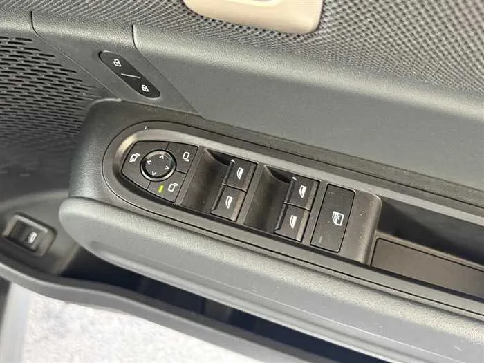 BMW MINI D DCT 2024 — миниатюра 3