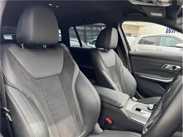 BMW 3 Series 320d xDriveTouring MSport 2022 — миниатюра 2
