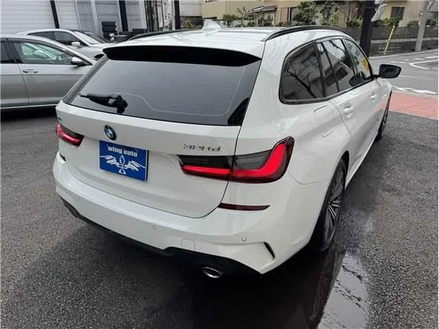 BMW 3 Series 320d xDriveTouring MSport 2022 — миниатюра 4
