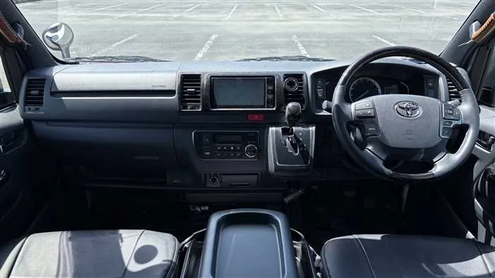 Toyota Hiace Van GL 2023 — миниатюра 5