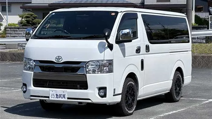 Toyota Hiace Van GL 2023 — фото 1, купить с доставкой в Москву