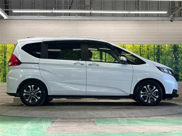 Honda Freed 2022 — миниатюра 5