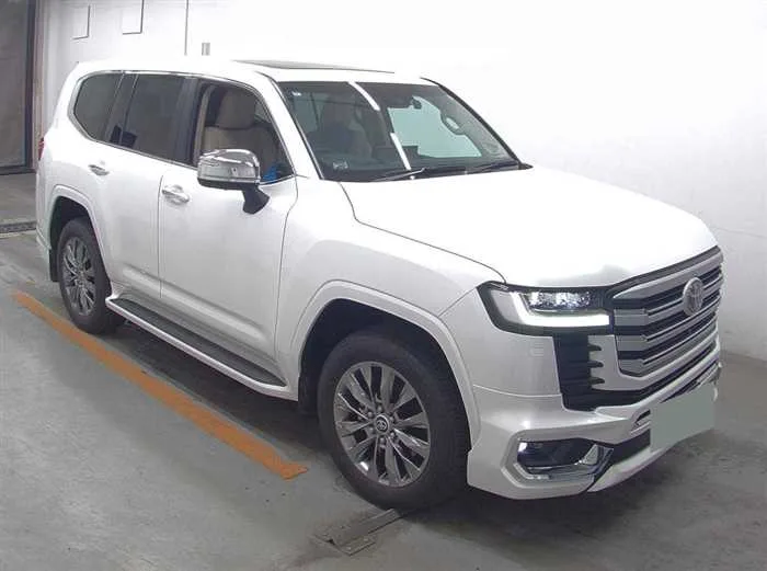 Toyota Land Cruiser ZX MODELISTA JBL 2023 — фото 1, купить с доставкой в Москву