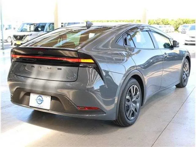 Toyota Prius 2024 — миниатюра 5
