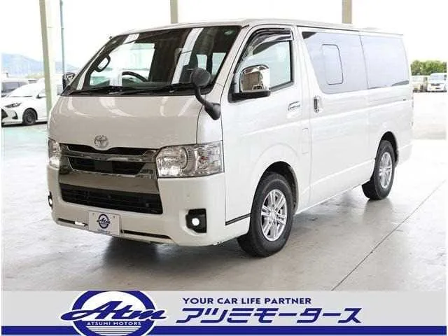Toyota Hiace Van 2023 — фото 1, купить с доставкой в Москву