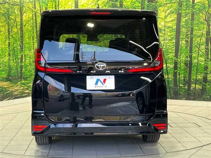 Toyota Noah 2023 — миниатюра 4