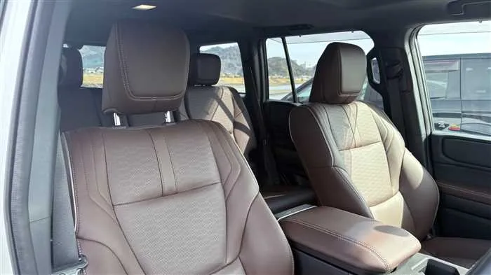 Toyota Land Cruiser 2.8 VX 2024 — миниатюра 3