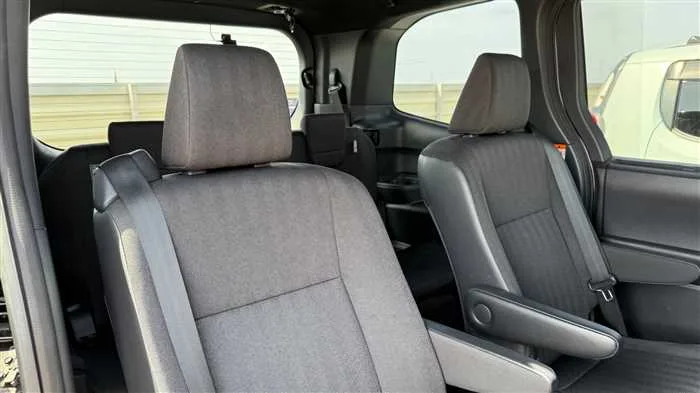 Toyota Voxy S-G 2023 — миниатюра 2