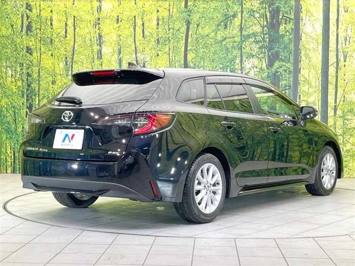 Toyota Corolla Sedan 2025 — миниатюра 4
