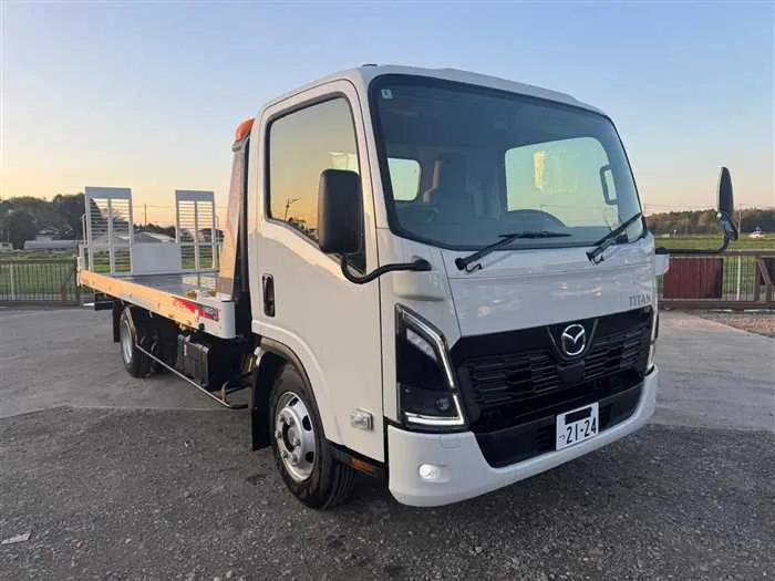 Mazda Titan 2025 — миниатюра 2