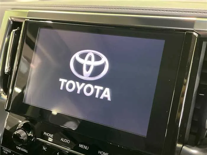 Toyota Alphard 2022 — миниатюра 4