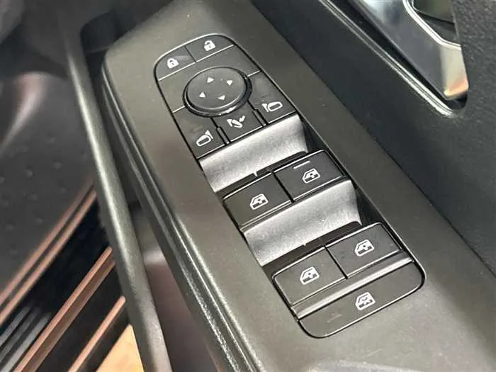 Nissan Serena 2023 — миниатюра 5