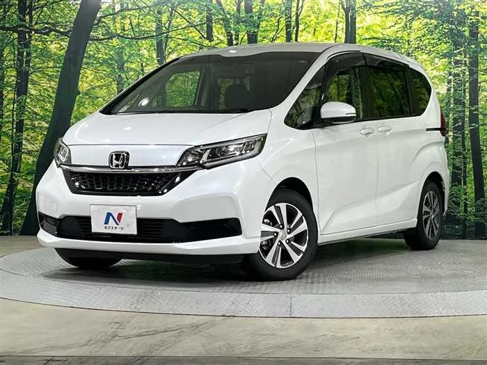Honda Freed 2023 — фото 1, купить с доставкой в Москву