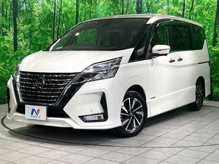 Nissan Serena 2022 — фото 1, купить с доставкой в Москву