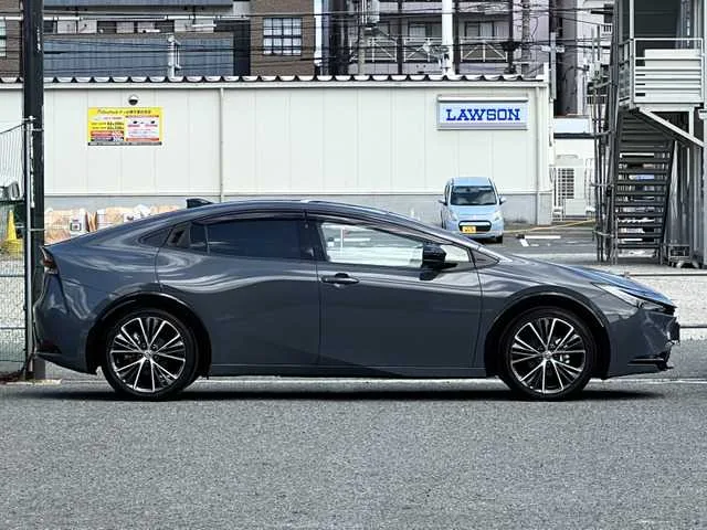 Toyota Prius 2023 — миниатюра 4