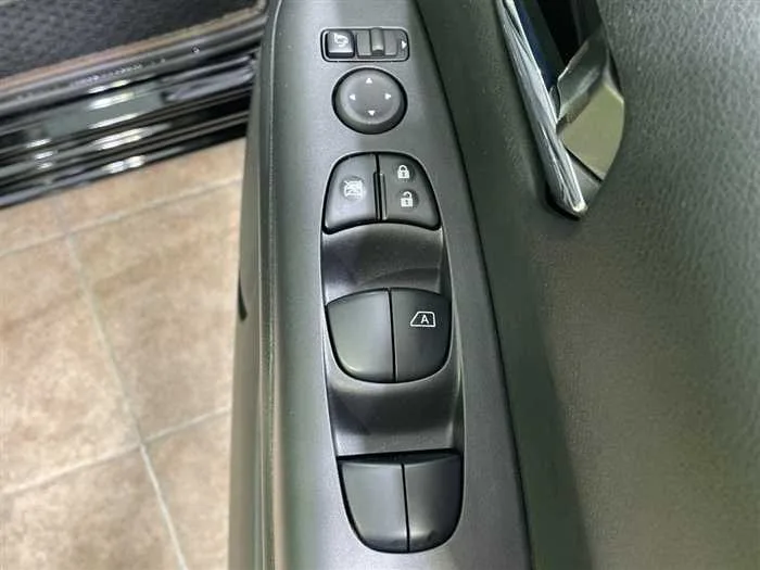 Nissan Serena 2022 — миниатюра 5