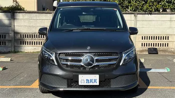 Mercedes-Benz V-Class V220d 2023 — миниатюра 3