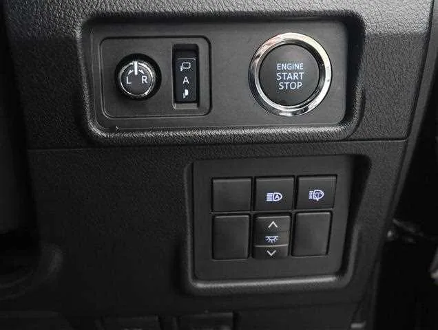 Toyota Land Cruiser Prado TXL PackageMatte Black Edition 2023 — миниатюра 2