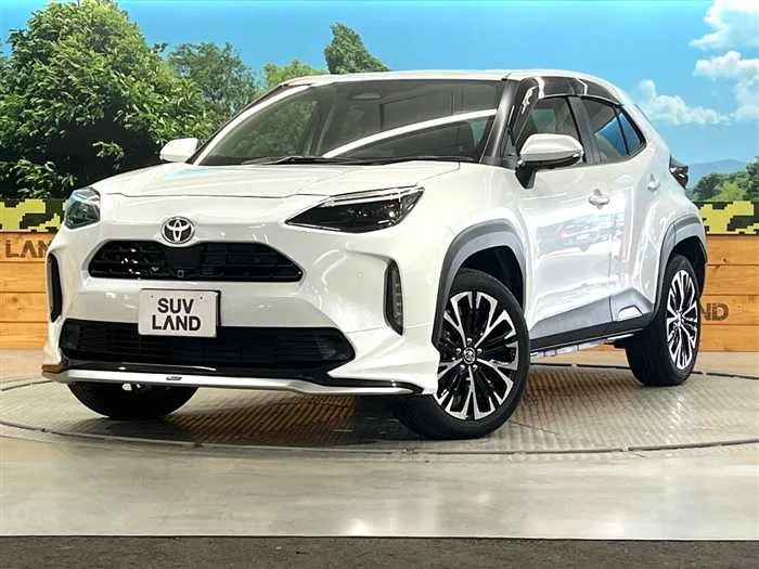 Toyota Yaris Cross 2024 — фото 1, купить с доставкой в Москву