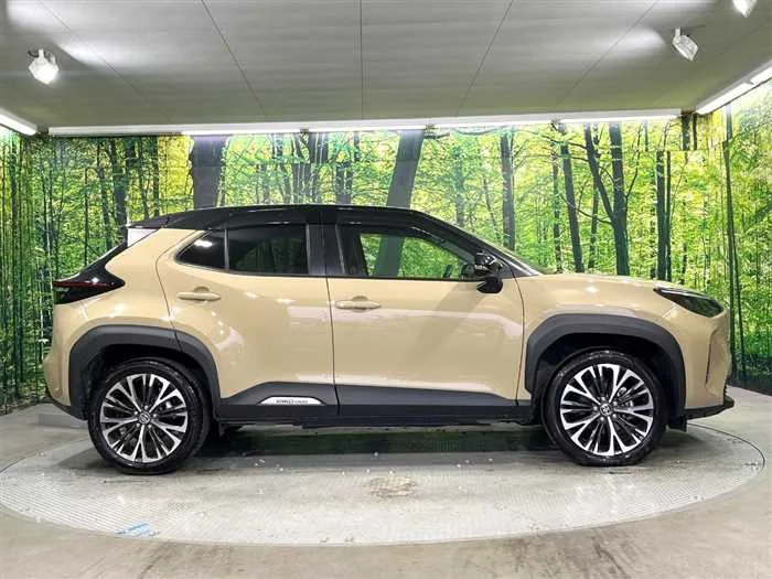 Toyota Yaris Cross 2023 — миниатюра 5