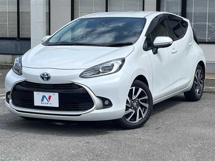 Toyota AQUA 2023 — фото 1, купить с доставкой в Москву