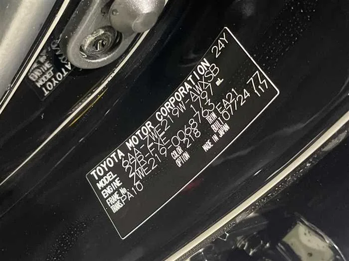 Toyota Corolla Sedan 2024 — миниатюра 2