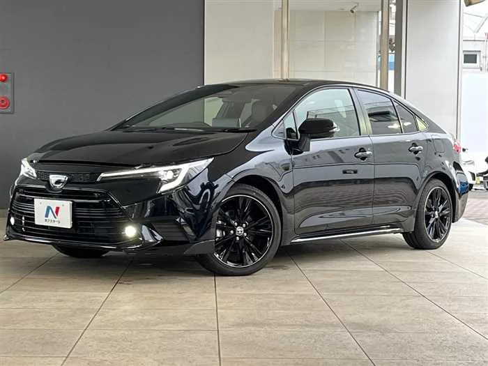 Toyota Corolla Sedan 2025 — фото 1, купить с доставкой в Москву