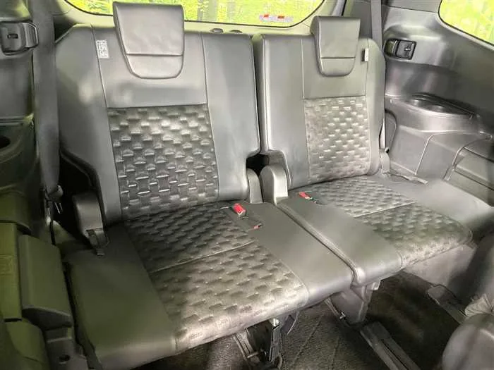 Toyota Voxy 2023 — миниатюра 5