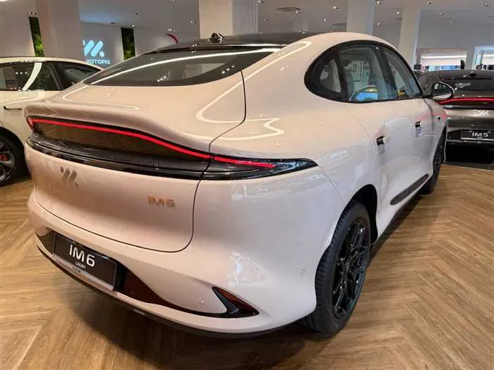 MG MG Others BRAND NEW IM6 EV S/R 2026 — миниатюра 4