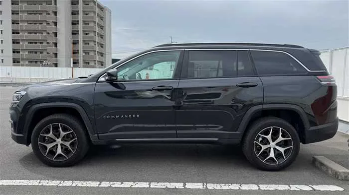 Jeep Commander 2025 — миниатюра 4