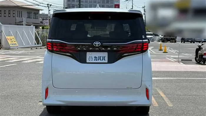 Toyota Alphard Z 2024 — миниатюра 4