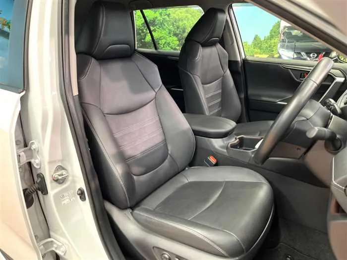 Toyota RAV4 2022 — миниатюра 5