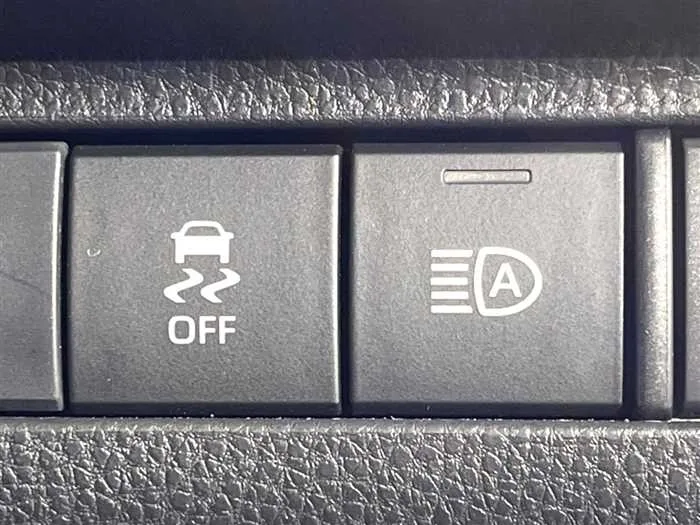 Toyota Harrier Hybrid 2024 — миниатюра 5