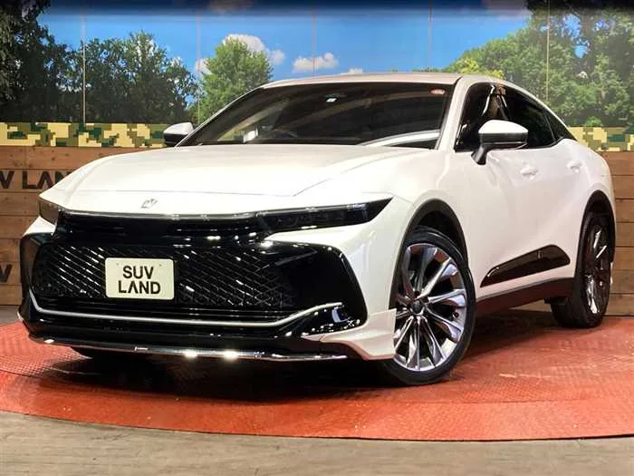 Toyota Crown 2023 — фото 1, купить с доставкой в Москву