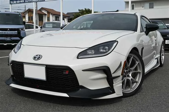 Toyota 86 GR86 RZ 2022 — фото 1, купить с доставкой в Москву
