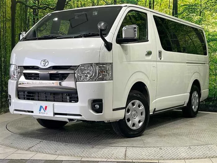 Toyota Hiace Van 2024 — фото 1, купить с доставкой в Москву
