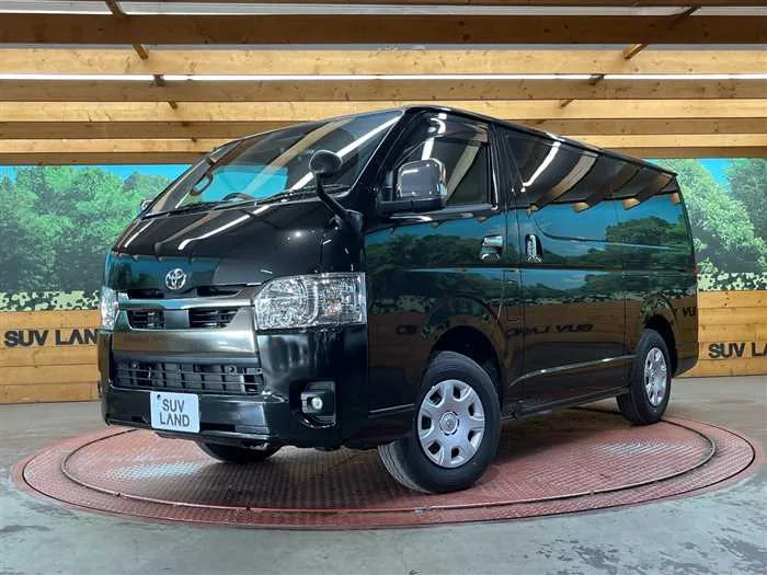 Toyota Hiace Van 2025 — фото 1, купить с доставкой в Москву