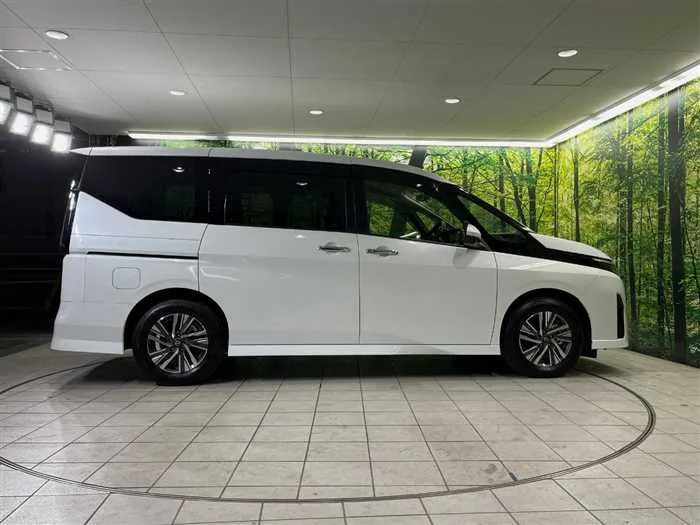 Nissan Serena 2023 — миниатюра 5
