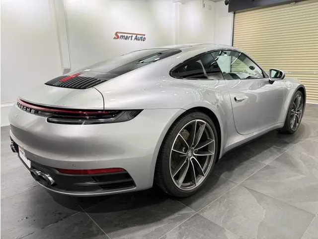 Porsche 911 2024 — миниатюра 2